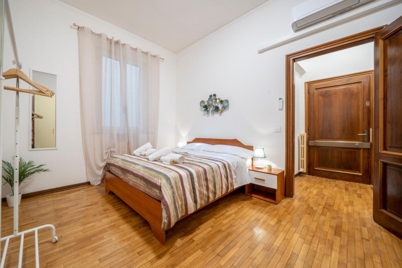 GhirlandinaFavoloso Appartamento In Pieno Centro Modena Zewnętrze zdjęcie